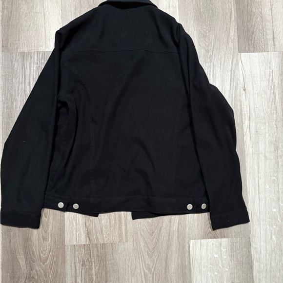 Classic Black Men's Shirt Jacket - Picture 5 of 8